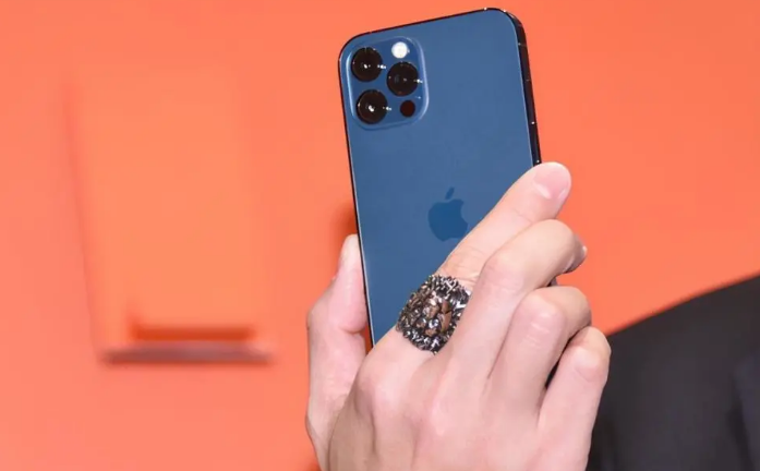 汾阳苹果手机维修分享iPhone12系列重启方法教程 